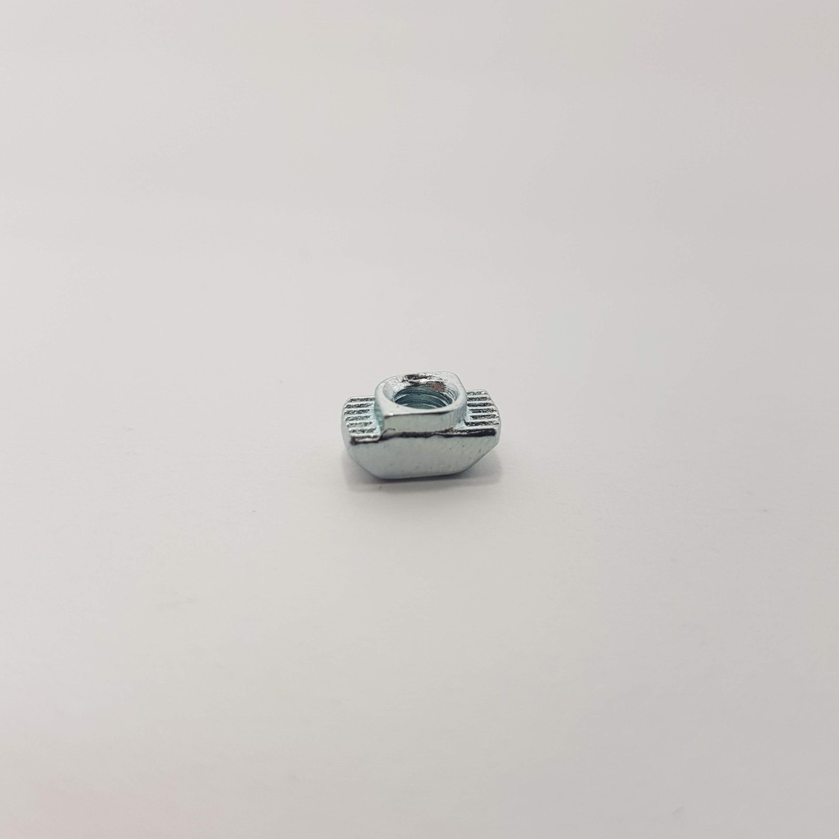 Porca Martelo Canal 6 - para Perfil 20x20 V-slot